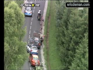 cyclist dario cione pissing at roadside during tour de france